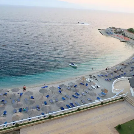 Apartament Artemis *